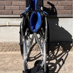 カワムラ 自走式折りたた たみ車椅子 の画像
