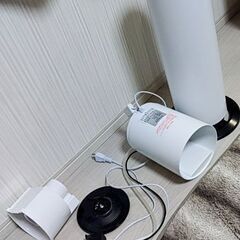 取引中🌕️🔴🔵美品🌕️🔵🔴40畳まで♥タワー型加湿器♥️の画像
