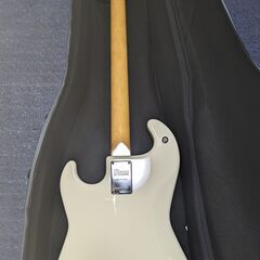 Burns Shadows Bass　　バーンズのシャドウズベースの画像
