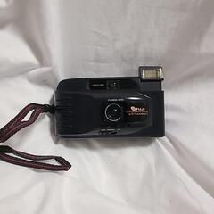 ジャンク品　FUJI 昭和レトロ　フィルムカメラの画像