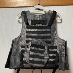 プレートキャリア　タクティカルベスト　サバゲー　マルイ　の画像
