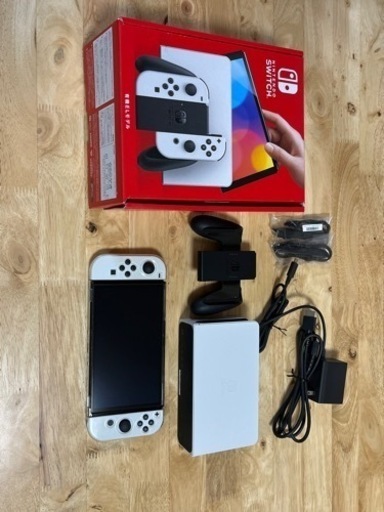 Nintendo Switch(有機ELモデル) Joy-Con(L)/(R) ホワイト  ソフト付き