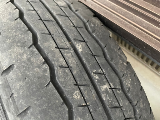 ハイエース　タイヤホイールセット　weds ライツレー　ウェッズ