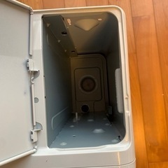 コロナファンヒーター　セット　リモコン付きCORONA FH-SR3318Y(W)の画像