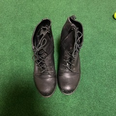 最終値下げします。卒業式用袴セット。オマケブーツ付きの画像