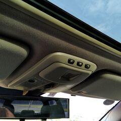 VOLVO V70 T-5 SB後期型 ☆希少 左ハンドル ディーラー車 5AT 黒レザーシート 乗って帰れます！の画像