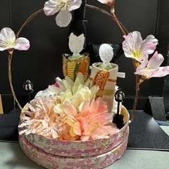 雛飾り　正絹丸帯(豪華袋帯)や新品絞り生地リメイク　台座兼用収納...