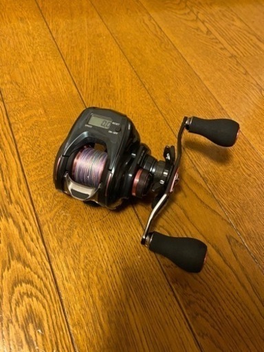 18 紅牙 IC 右ハンドル　ベイトリール
