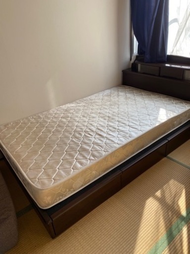 セミダブル　マットレス付