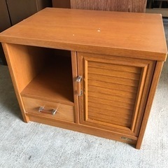 収納棚　中古　傷みあり