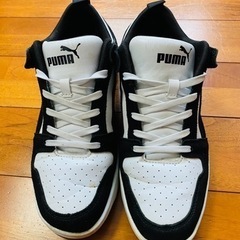 美品✨PUMAスニーカー26.5cm
