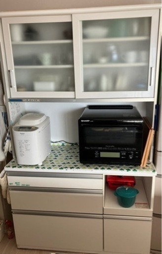 食器棚