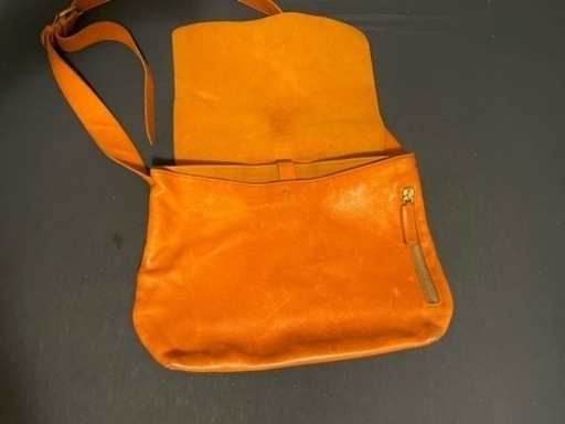 IL BISONTEのショルダーバッグ