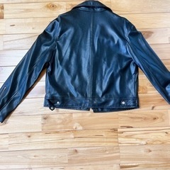 AZUL ライダースジャケットの画像