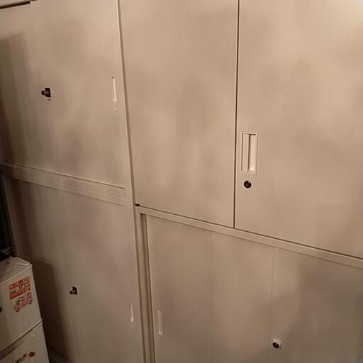 ほぼ未使用　オフィス用キャビネット　セット