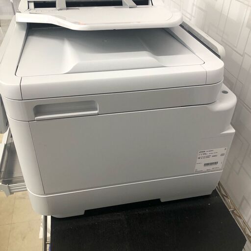 エプソン複合機中古品￥50,000で。お引取り価格美品です。目立った外傷ありません。