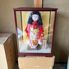 美品■可憐なお顔の市松人形　ケース　箱付き