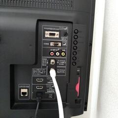 SHARP　AQUOS　32インチ　液晶テレビ　付属品付きの画像