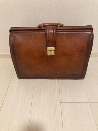 革　ダレスバッグ　青木鞄