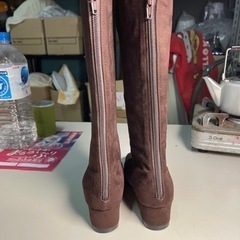 スエードのブーツ　サイズSの画像