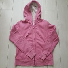 取引中！ユニクロ　Sサイズ　レディース ボア付き　パーカー　ピンク　