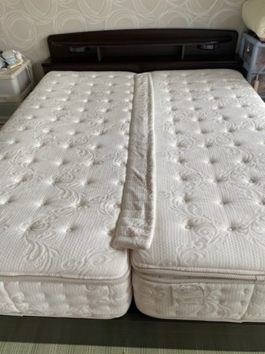 クィーンサイズベッド 27日まで取引可能な方のみ