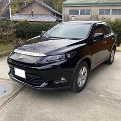 トヨタ　H27年式　ハリヤーエレガンス　車検たっぷり！