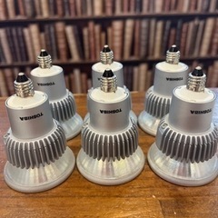 TOSHIBA 口金E11 LED電球ハロゲン形　LDR4L-M...