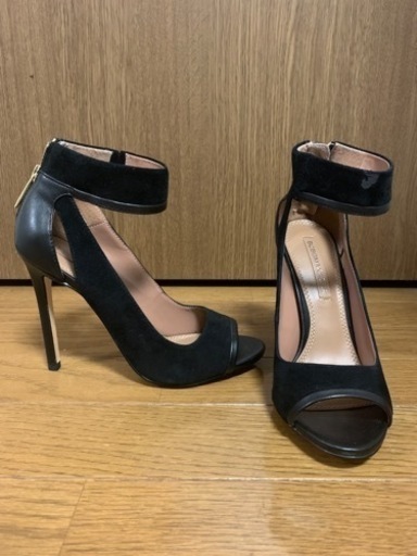 3/19まで★bcbgmaxazria★未使用★パンプス★