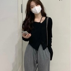 SHEIN  黒トップス