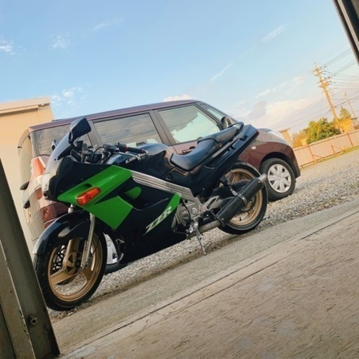 予備パーツ多数、自賠責もあります ZZR250 カワサキ 10,300キロ