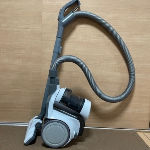 【譲り先決まりました】アイリスオーヤマ　2020年製　サイクロン掃除機