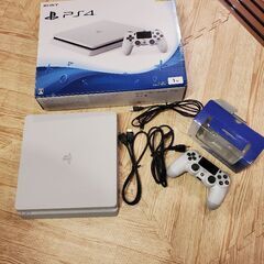 PS4 CUH-2100B B02 Glacier White 1TB