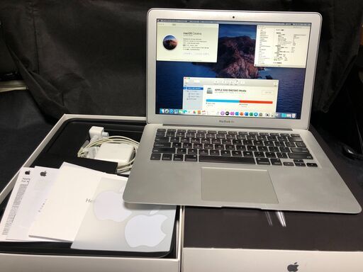 「MacBook Air 13インチ Mid 2011 MC966J/A」MacOS(Catalina)＆Office2019とWin10 ＆Office2010もインストール済で選択起動可能 / 小型軽量薄型モバイルノートPC / 高性能Core i7 / SSD-256GB / メモリーは４GB / Webカメラ / Bluetooth / 無線LAN / バッテリー使用可 / 箱入中古美品