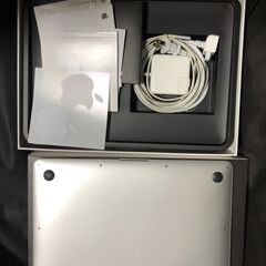 「MacBook Air 13インチ Mid 2011 MC966J/A」MacOS(Catalina)＆Office2019とWin10 Home＆Office2010もインストール済で選択起動可能 / 小型軽量薄型モバイルノートPC / 高性能Core i7 / SSD-256GB / メモリーは４GB / Webカメラ / Bluetooth / 無線LAN / バッテリー使用可 / 箱入中古美品の画像
