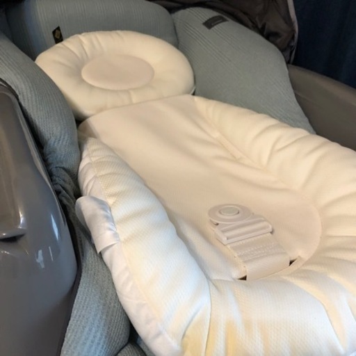 お値下げしました　美品　コンビ　ネムリラBEDi long オートスウィング　近隣の方お届け可能です♫