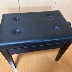 ピアノ用イスの画像