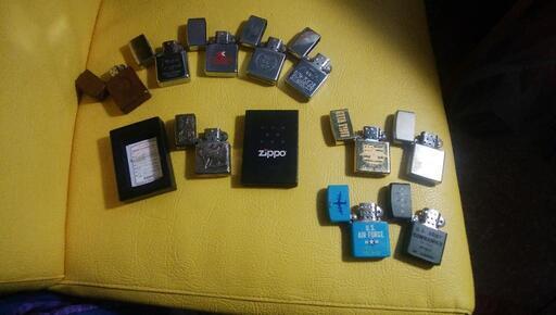 ジッポーライター、ライ