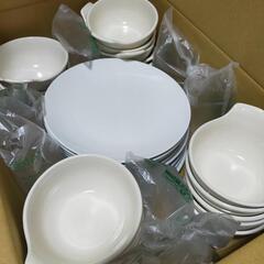 飲食店のお皿・食器・プレートの画像