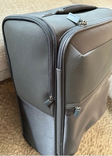 ＜終了＞サムソナイト  SAMSONITE ソフトスーツケース　機内持込可 　黒　超軽量 37L セブンティートゥエイチ スピナー55