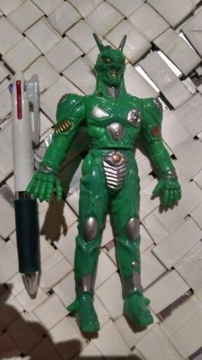 仮面ライダZOのドラスと思われる！！