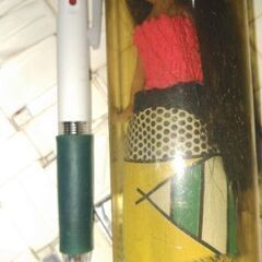 ヨーロッパ旅土産　少女の人形の画像