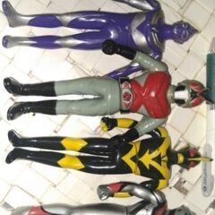 ウルトラ・仮面ライ　4つセットで！！