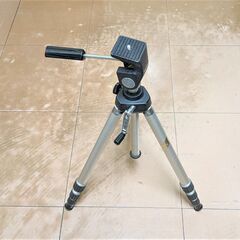 アルミ製カメラ三脚の画像