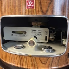 ⭐︎レトロストーブ 丸型 CORONA 台付き 希少カラー L2の画像