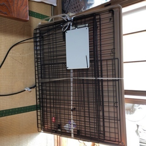 ペットサークル犬用と暖房電気ヒーター