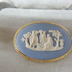 ウェッジウッド ブローチ ジャスパー ブルー×ゴールド アクセサリー 装身具 WEDGWOOD 札幌 西岡店の画像
