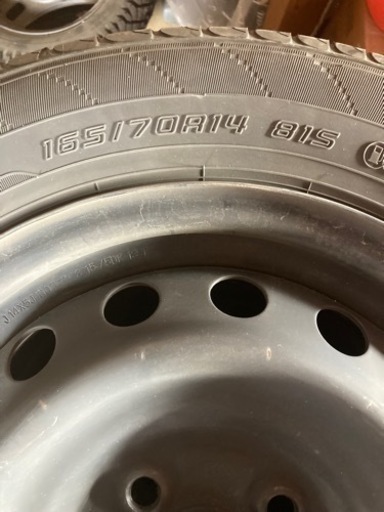 夏用タイヤ4本セット　165/70/R14 アクア