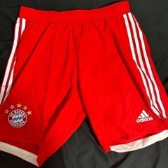 欲しい方🙆‍♂️🙆‍♀️ FCバイエルン　ユニ一式の画像