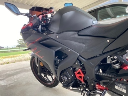 ヤマハ　YZF-R25